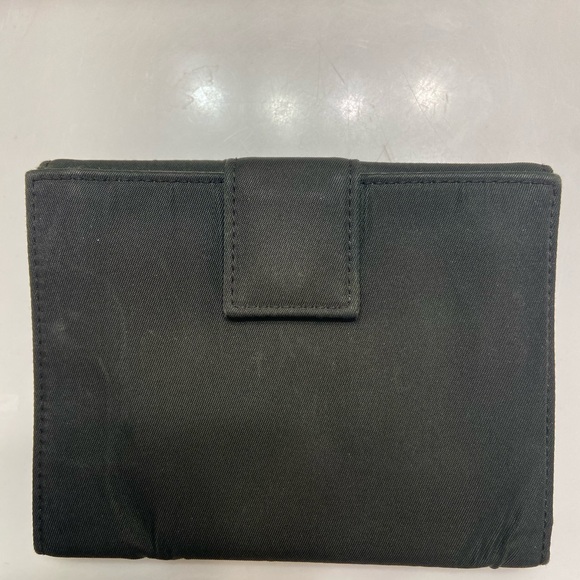 AUTHENTIC!! PRADA Nylon Green Wallet. Portafoglio tessuto Verde. - Picture 2 of 11